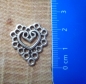 Preview: 3 Herz-Anhänger, antik-silberfarben, 2,3 cm