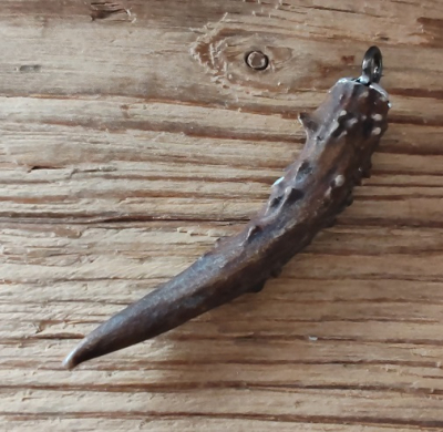 1 Charivarianhänger "Horn", ca. 6,8 cm