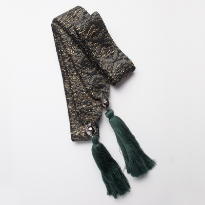 1 Trachtengürtel, Bindegürtel, Stoffgürtel, schwarz-khaki-goldlurex, ca.  1,75 m