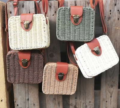 1 Basttasche / Flechttasche, mehrere Farben zur Wahl
