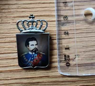 Preview: 1 Anstecker / Brosche "König Ludwig II"