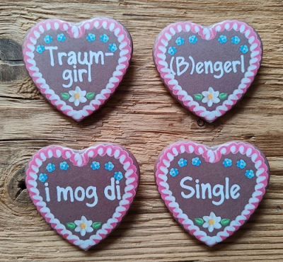 50 Herzbuttons "Lebkuchenherz", bunte Mischung, ca. 57 x 54 mm, Angebot für Wiederverkäufer, Vereine etc.