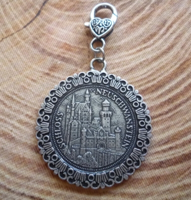 Preview: 1 großer Charivari-Anhänger "Kini", antik-siberfarben