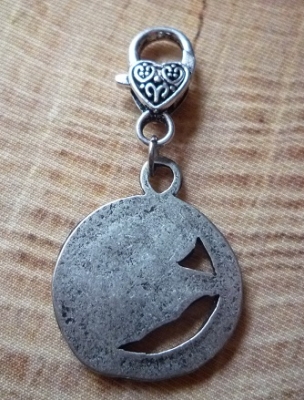 1 Anhänger Hirschkopf groß, ca. 6 cm