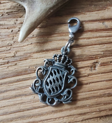 1 Anhänger kleines bayer. Wappen, antik-silberfarben (dunkel)
