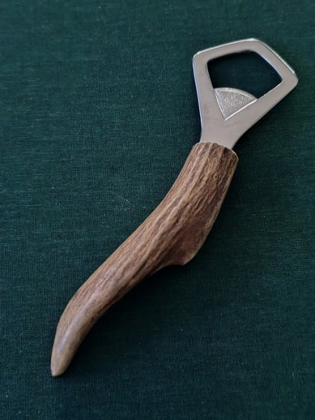 1 Flaschenöffner / Kapselheber mit Rehhorngriff