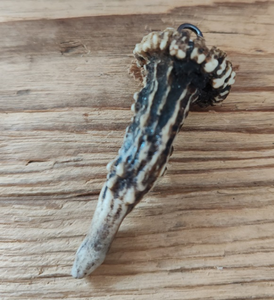 1 Charivarianhänger "Horn" , Trachtenanhänger, ca. 6,3 cm