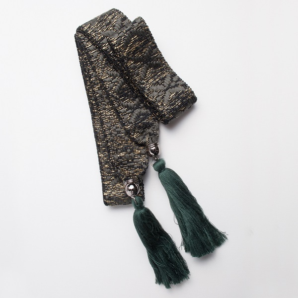 1 Trachtengürtel, Bindegürtel, Stoffgürtel, schwarz-khaki-goldlurex, ca.  1,75 m
