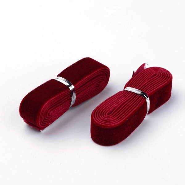 ca. 1  m Samtband in dunkelrot, 16 mm breit