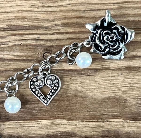 1 Charivari / Schürzen- oder Miederschmuck, ca. 23 cm