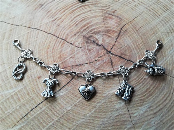 1 Charivari, 5 Anhänger, 21,5 cm