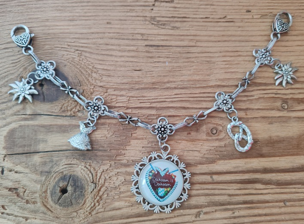 1 "Dahoam is Dahoam" Damen - Charivari