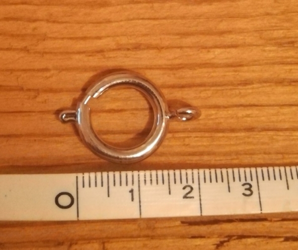 1 Paar Karabinerringe, Federringverschlüsse, ca. 1,4 cm