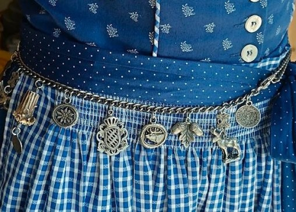1 Charivari-Gürtel / Dirndlschmuck