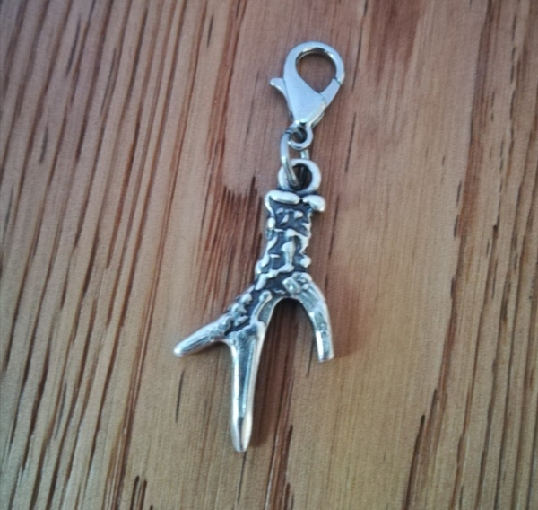 1 Anhänger großes Geweih, antik-silberfarben, ca. 5 cm