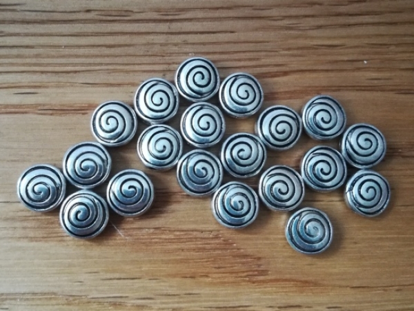 20 Metallperlen Spiralen, antik-silberfarben, 7 mm