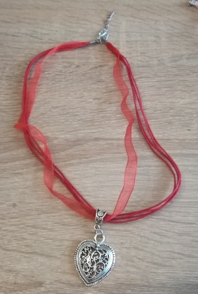 1 Trachtenkette Herz, Organzahalsband, viele Farben zur Wahl