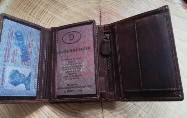 1 Geldbörse "Hirsch", braun, Wasserbüffelleder