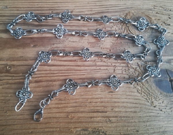 1 Charivariverlängerung / Gürtelkette, verzierte Kette, ca. 70 cm