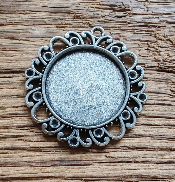 3 Fassungen für 25 mm Cabochons, antik-silberfarben
