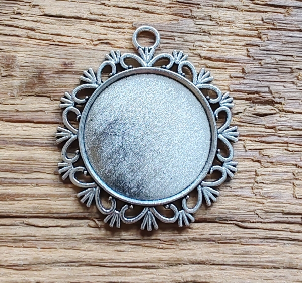 3 Fassungen für 25 mm Cabochons, antik-silberfarben