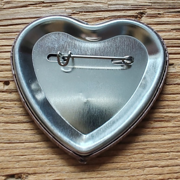 1 Herzbutton "Lebkuchenherz", viele Sprüche zur Wahl, ca. 57 x 54 mm