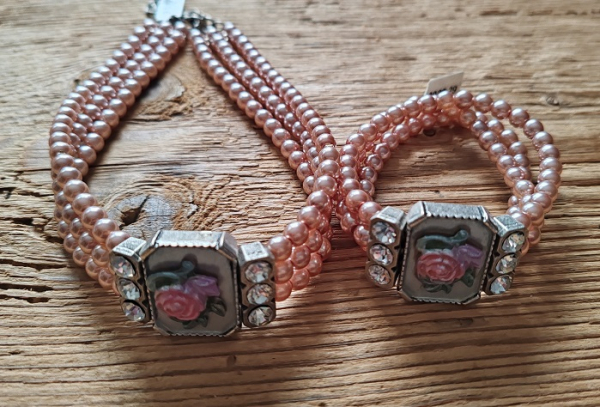 1 hübsches Set: Perlenkropfkette mit passendem Armband von Alpenwahn, rosa