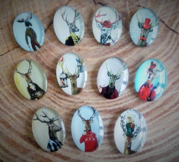 10 ovale Glascabochons mit Hirschmotiven, 25 x 18 mm