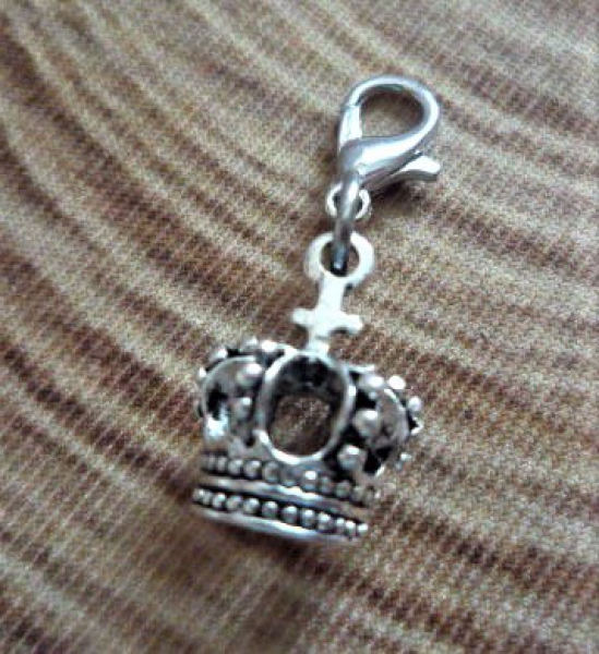 1 Anhänger Krone, antik-silberfarben