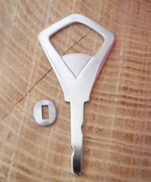 Kapselheber Flaschenöffner Rohling mit Abdeckplättchen