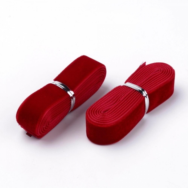 ca. 1  m Samtband in rot, 16 mm breit