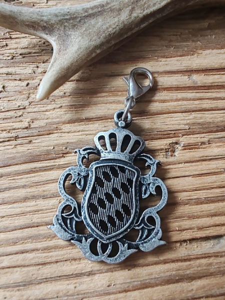 1 Charivari-Anhänger bayer. Wappen, antik-silberfarben (dunkel)