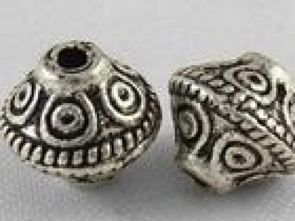 20 Metallperlen, konisch, antik-silberfarben, ca. 7 x 6,5 mm