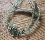 1 hübsches Collier von Alpenwahn, hellgrün